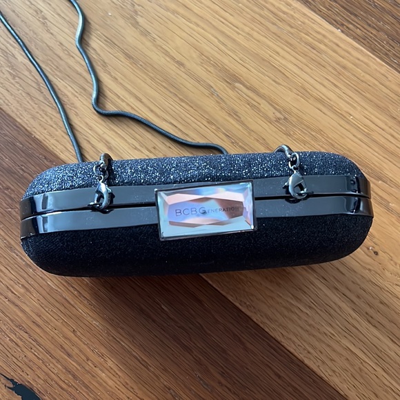 BCBGenaration minadiere with removal strap - Picture 2 of 3